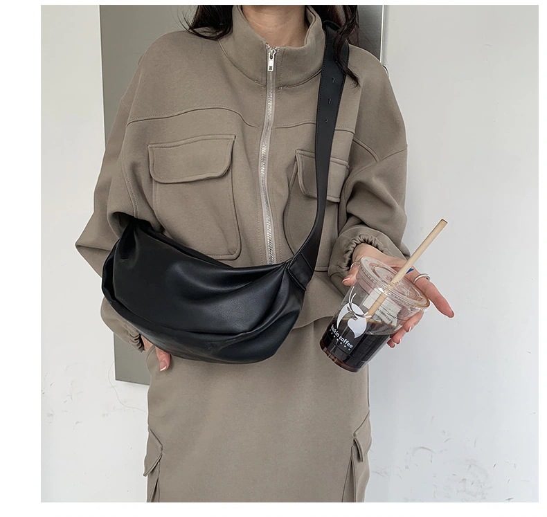 ショルダーバッグ 大容量トートバッグ ファッション 無地 かたかた掛け トートバッグ 手提げバッグ スマホポーチ