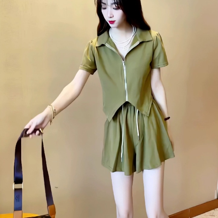 トップス ボトムス パンツ セットアップ シャツ ショートパンツ 袖あり 半袖 フレア Aライン フリル 上下セット 2点セット かわいい 大人可愛い きれいめ シンプル カジュアル 大人 上品