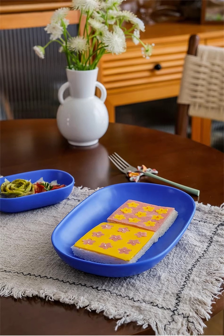 激安セール 陶器製万能楕円皿 32×20.5×4.3cm サラダ・メインディッシュ・魚料理対応 家庭用耐熱食器