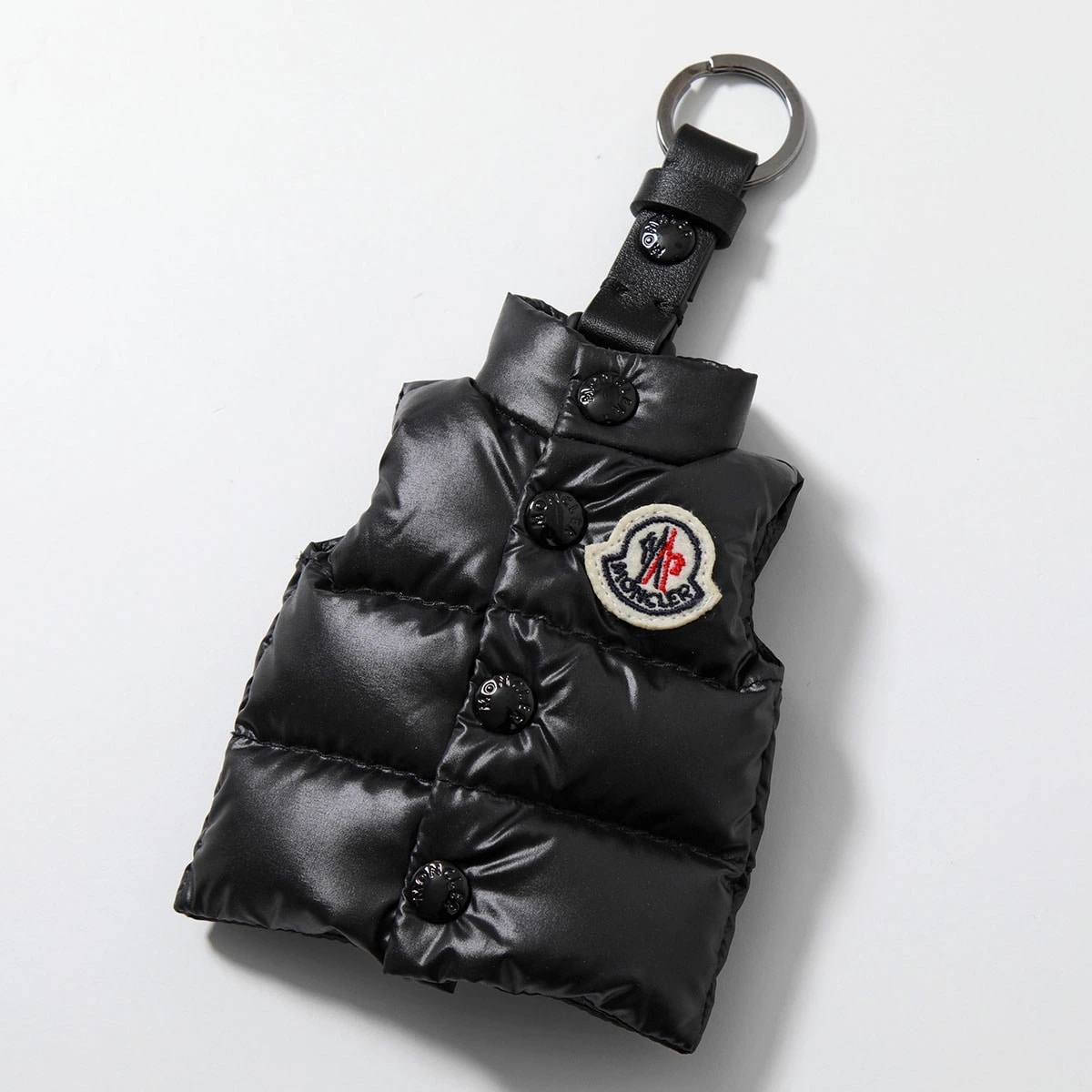 MONCLER モンクレール キーリング VEST KEYRING 6F00003 M4058 メンズ バッグチャーム キーホルダー 999