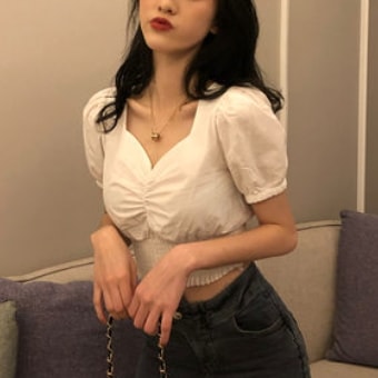 ショート丈半袖トップス トップス ブラウス カットソー ショート丈 半袖 ボリューム袖