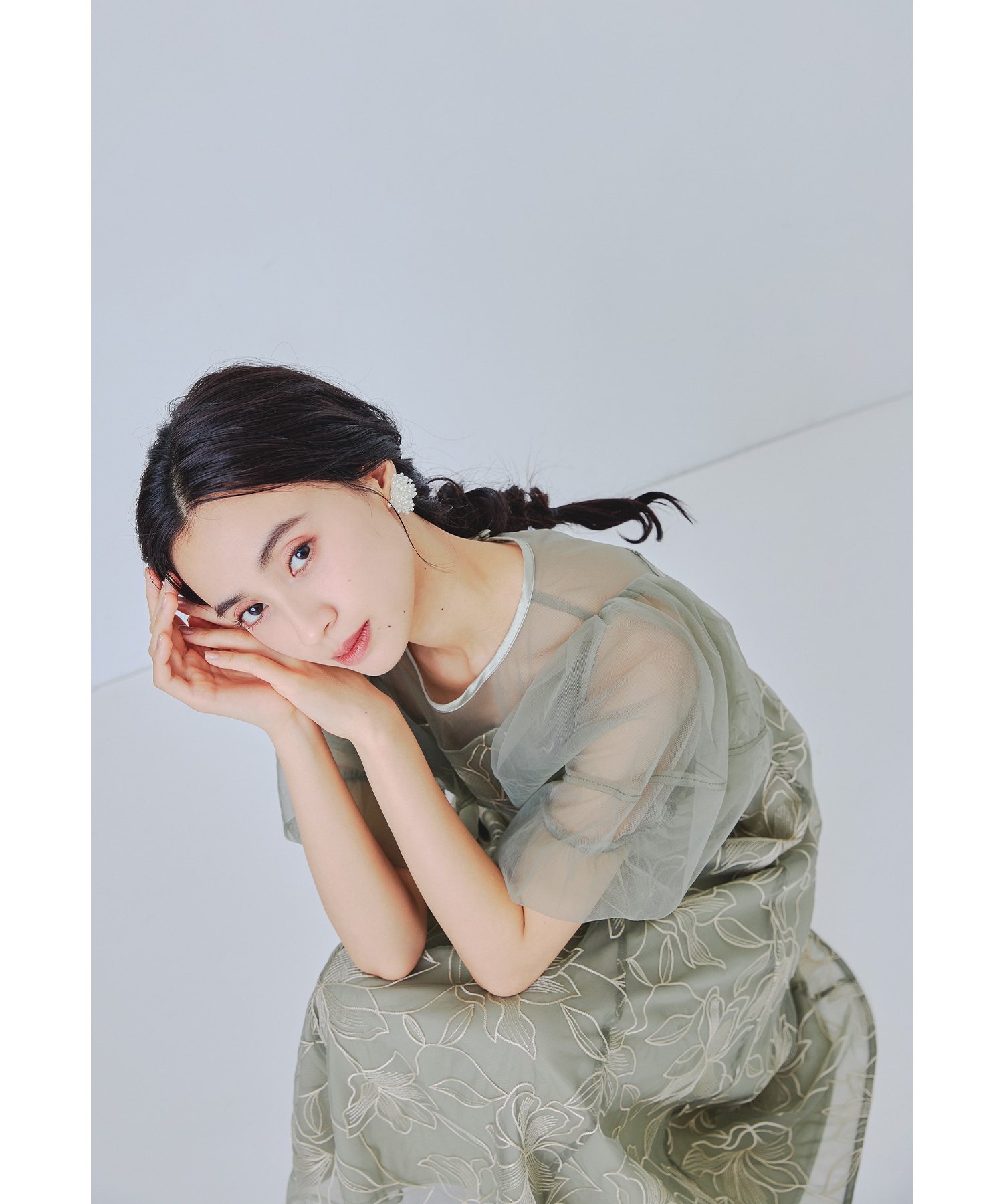 リリーパターンレースドレス パーティードレス 結婚式 花柄 バックリボン フレア パフスリーブ シアー チュール お呼ばれ パーティー 二次会 披露宴 謝恩会 成人式 同窓会 卒業式 フォーマル