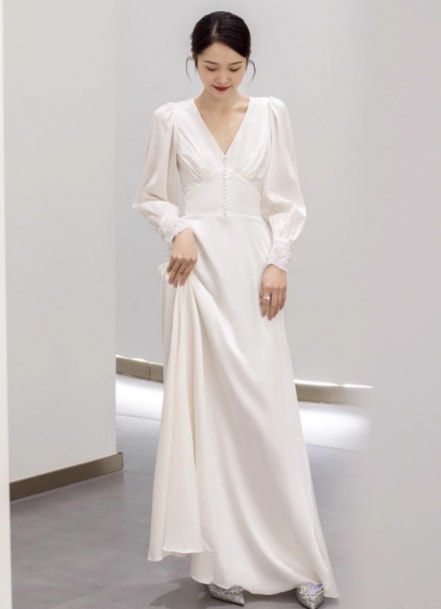 パーティードレス オフホワイト Vネック くるみボタン 背中見せ 繊細レース 2次会/合コン