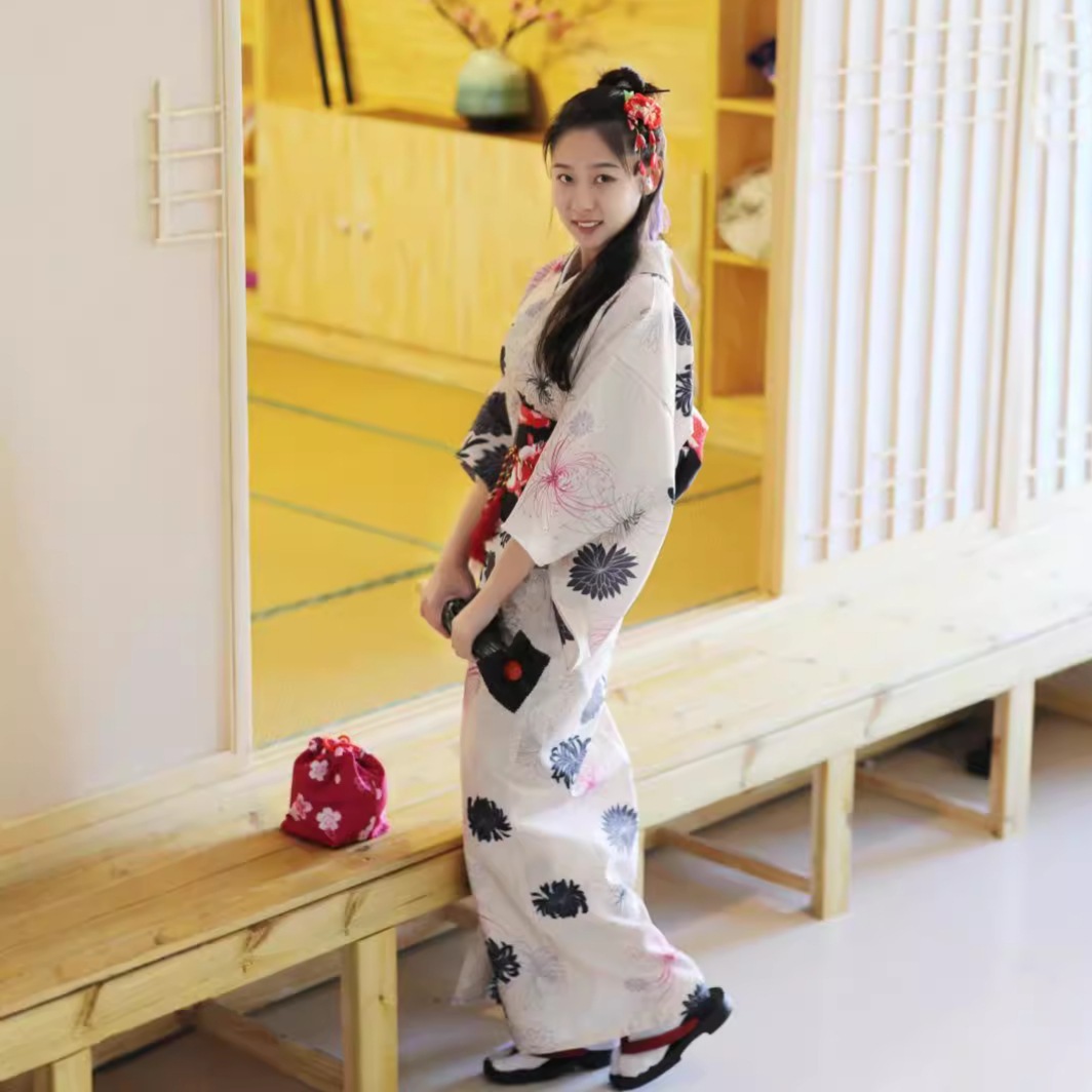 和服女改良版和服浴衣セットグレーデイジー柄伝統和服