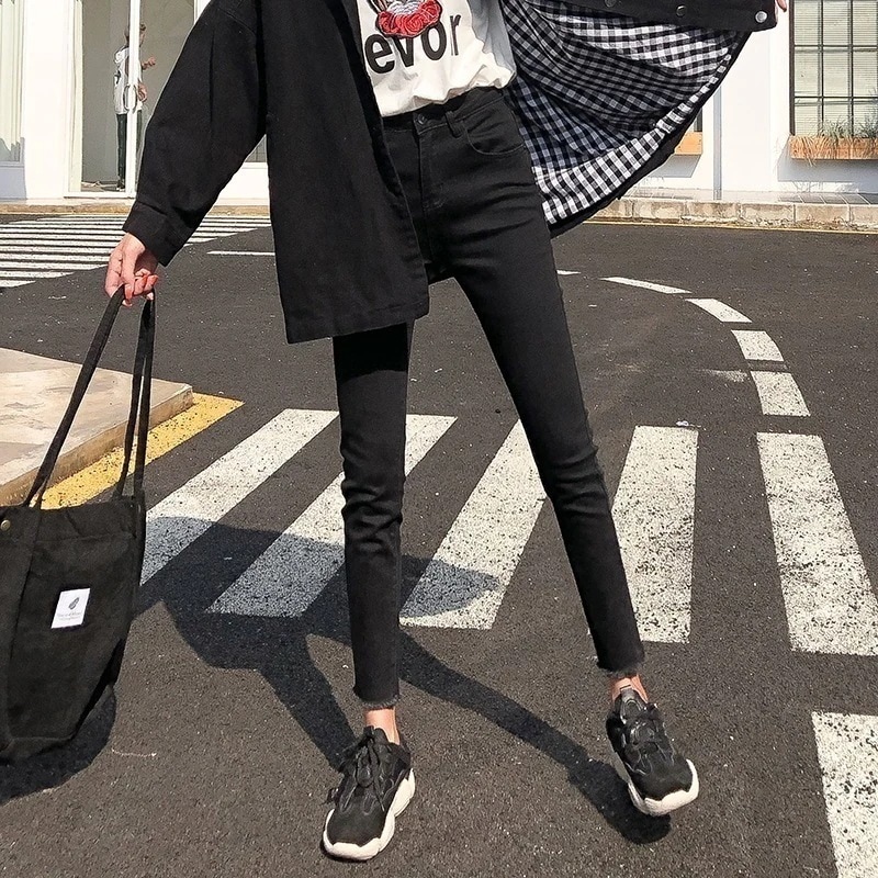 黒いジーンズ女性2021春春冬春と春の新しいハイウエストの新しい韓国版lの薄い百タイトな9分の小さな足ズボン