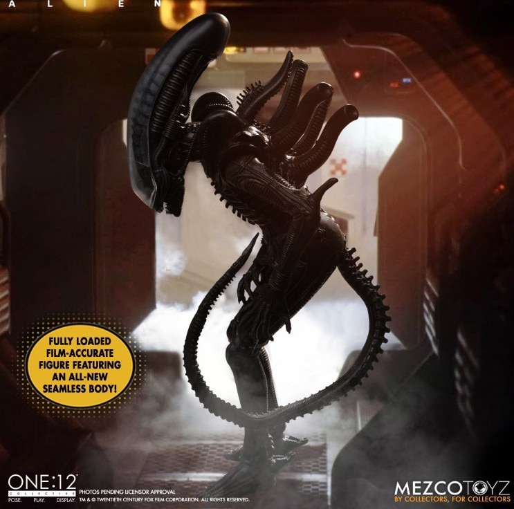 新品未開封Mezco Toyz 1/12スケールアクションフィギュア エイリアン Alien 黒 （非ホットトイズ
