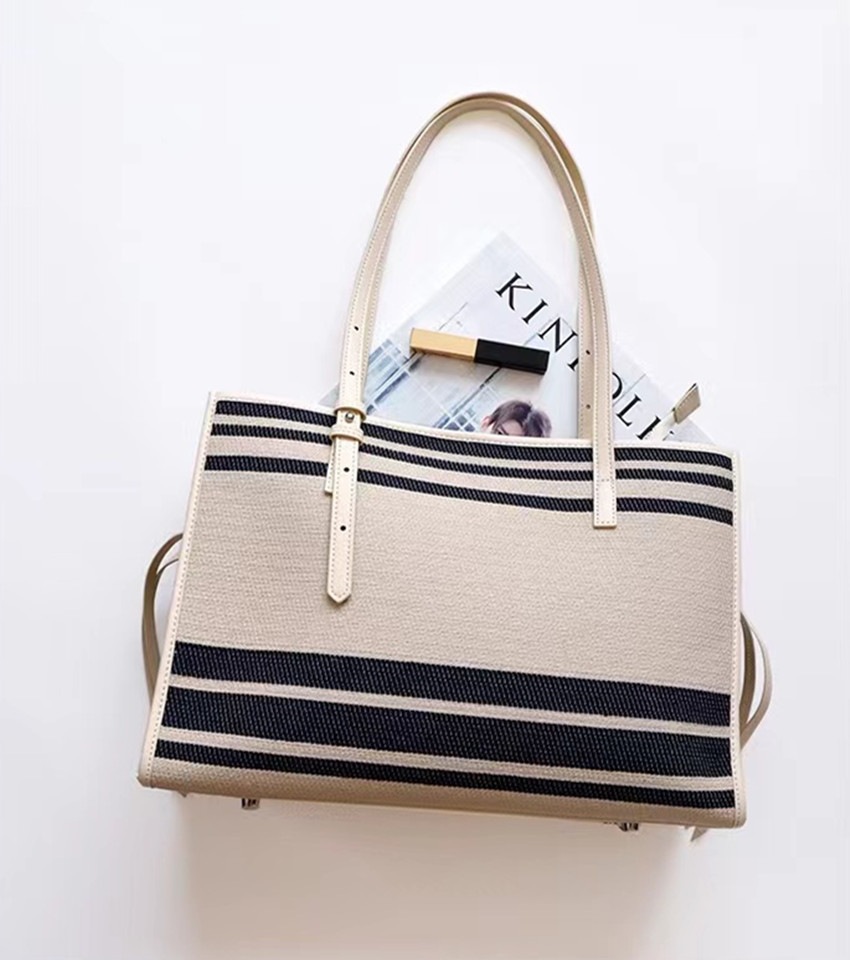 本革トートバッグ 　レディースバッグ　通勤 ショルダーバッグ　お洒落なバッグ　韓国バッグ 大容量 6,103円