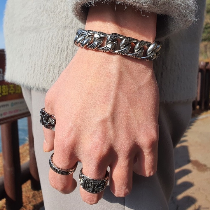 ノーブルンステンレススチール14mmクロム柄シルバー名品芸能人男性ブレスレット