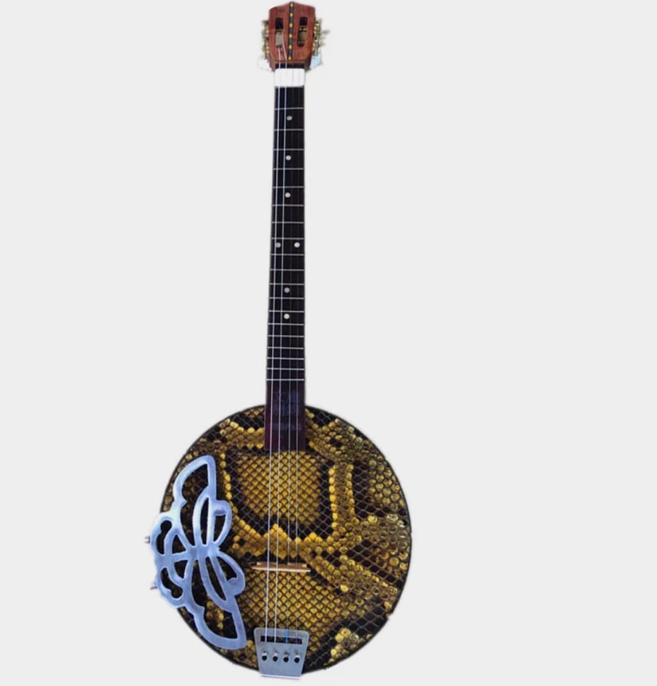 秦の琴 秦琴 半音十二律 19段階 中国民族の弾く楽器