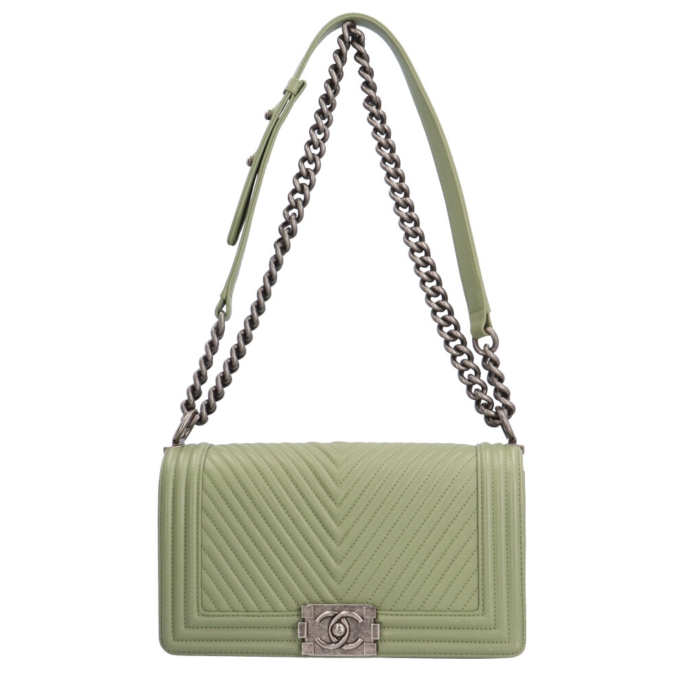 シャネル ボーイシャネル Vステッチ ショルダーバッグ ラムスキン グリーン CHANEL 中古