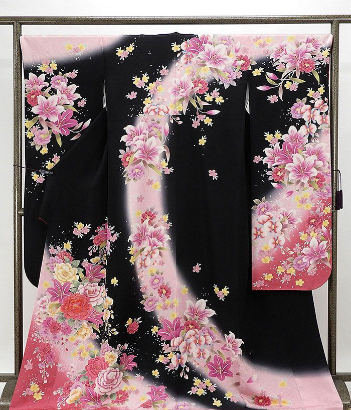 振袖 正絹 四季花模様 身丈171.5cm 裄丈67.5cm 振袖 良品 リサイクル 着物 e0975