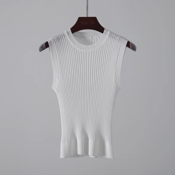 トップス カットソー 袖なし ノースリーブ ラウンドネック 襟なし リブ かわいい 大人可愛い シンプル 大人 上品 おしゃれ お洒落 大人女子 こなれ感 キュート セクシー 無地 夏 秋 10代 6,052円