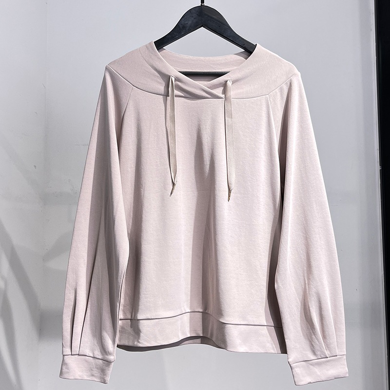 トップス カットソー 長袖 クロスデザイン プルオーバー ミディアム丈 かわいい 大人可愛い きれいめ シンプル 上品 おしゃれ かっこいい カジュアル こなれ感 個性的 主役級 存在感 ラフ ルーズ