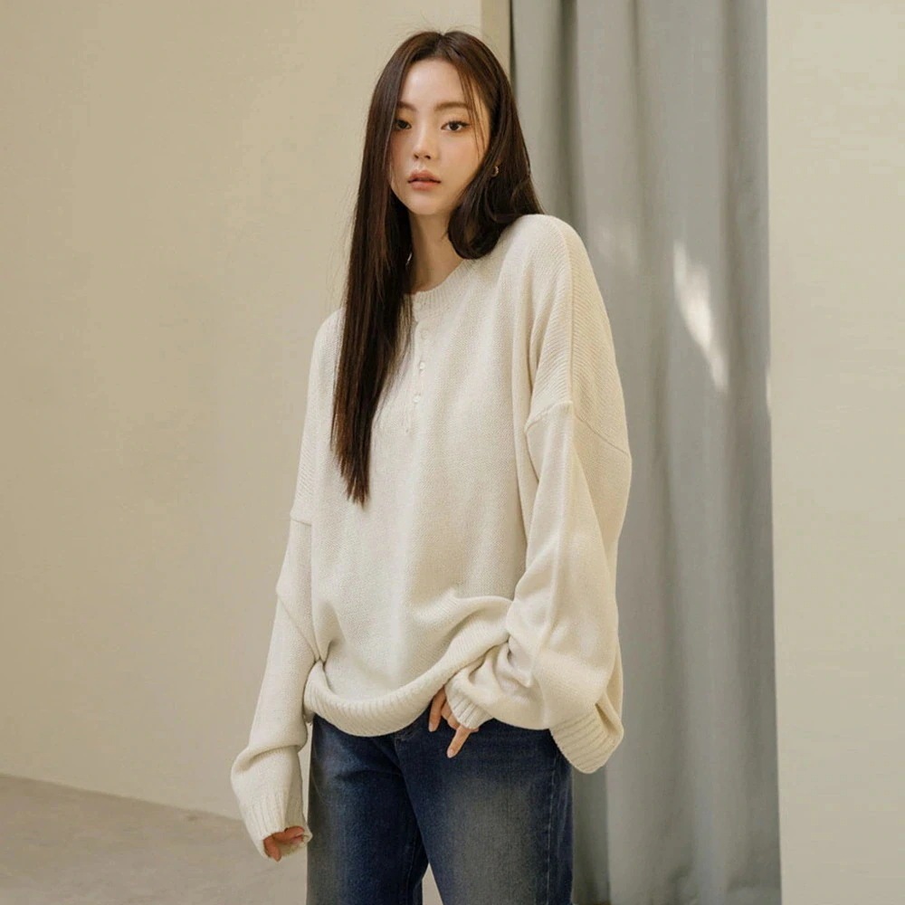 ヘンリーネックルーズニットトップス