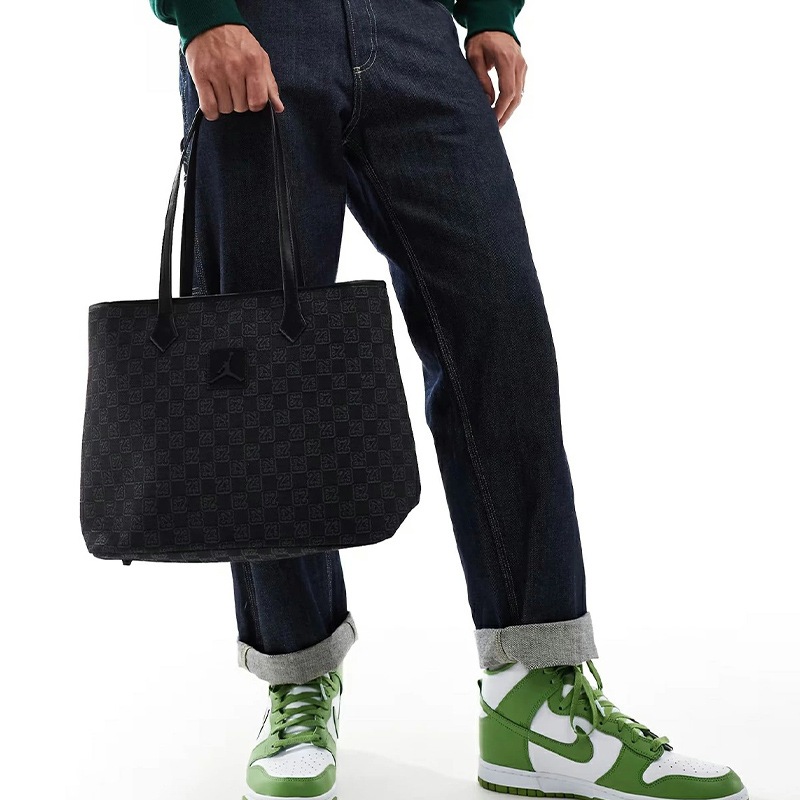ジョーダン モノグラム Jordan Monogram Holdall tote bag 大人気 アクセサリー メンズ ユニセックス Jordan 正規品 MM0896-KK2