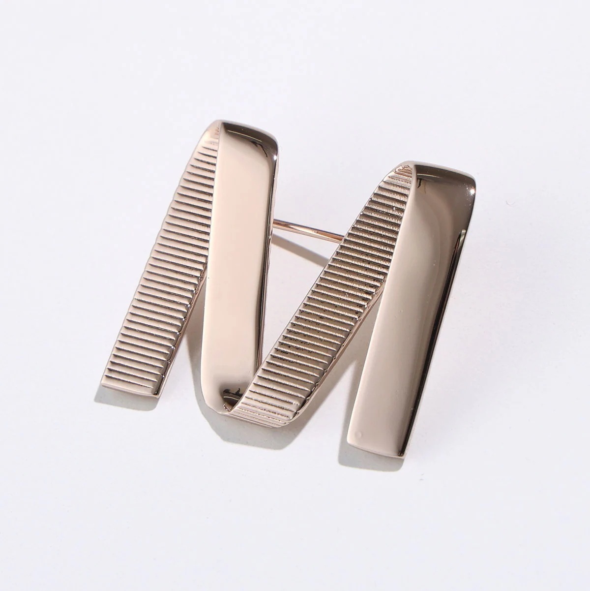 MAX MARA マックスマーラ ブローチ MGROSGRAINPIN レディース ロゴ メタル ピンバッチ アクセサリー 001