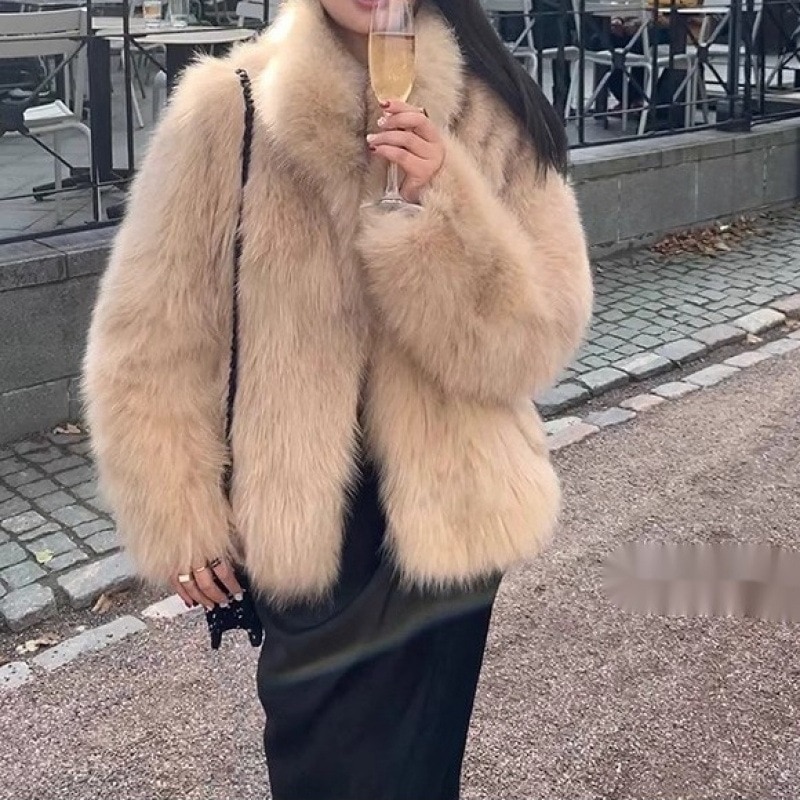 毛皮のような若いショートルーズファーコート女性冬新作冬韓国スタイルベルベット肥厚コート