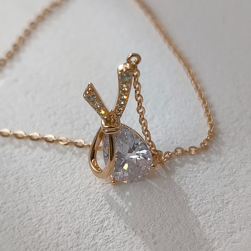 【Silver 925】ティアリボンネックレス　ピンクゴールド　アクセサリー　ジュエリー　上品　知的　クール　涙型　アレルギー対応