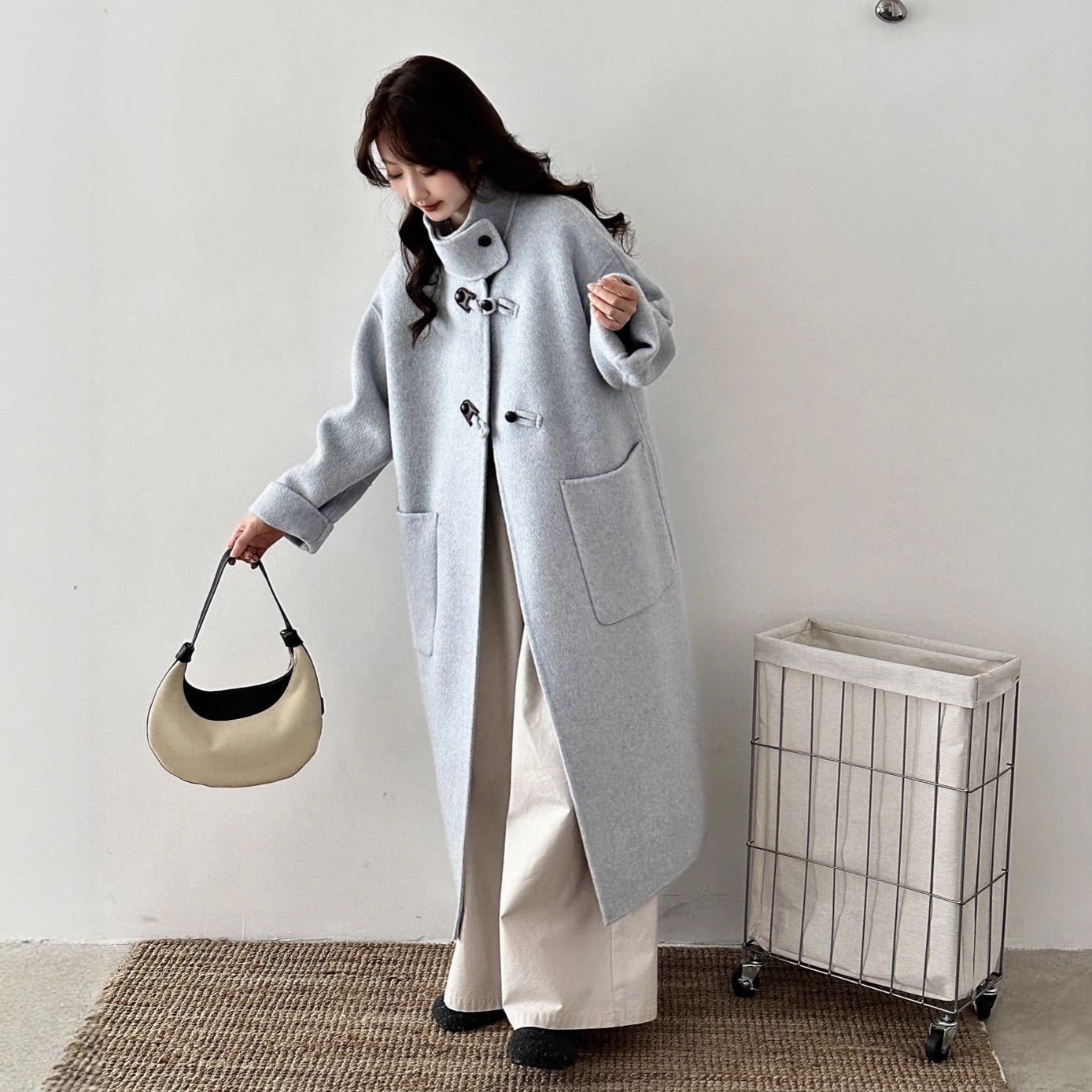 新作秋冬用両面ウールコート厚手レトロなホーンスタイルロングスタンドカラーゆったりしたウール韓国風