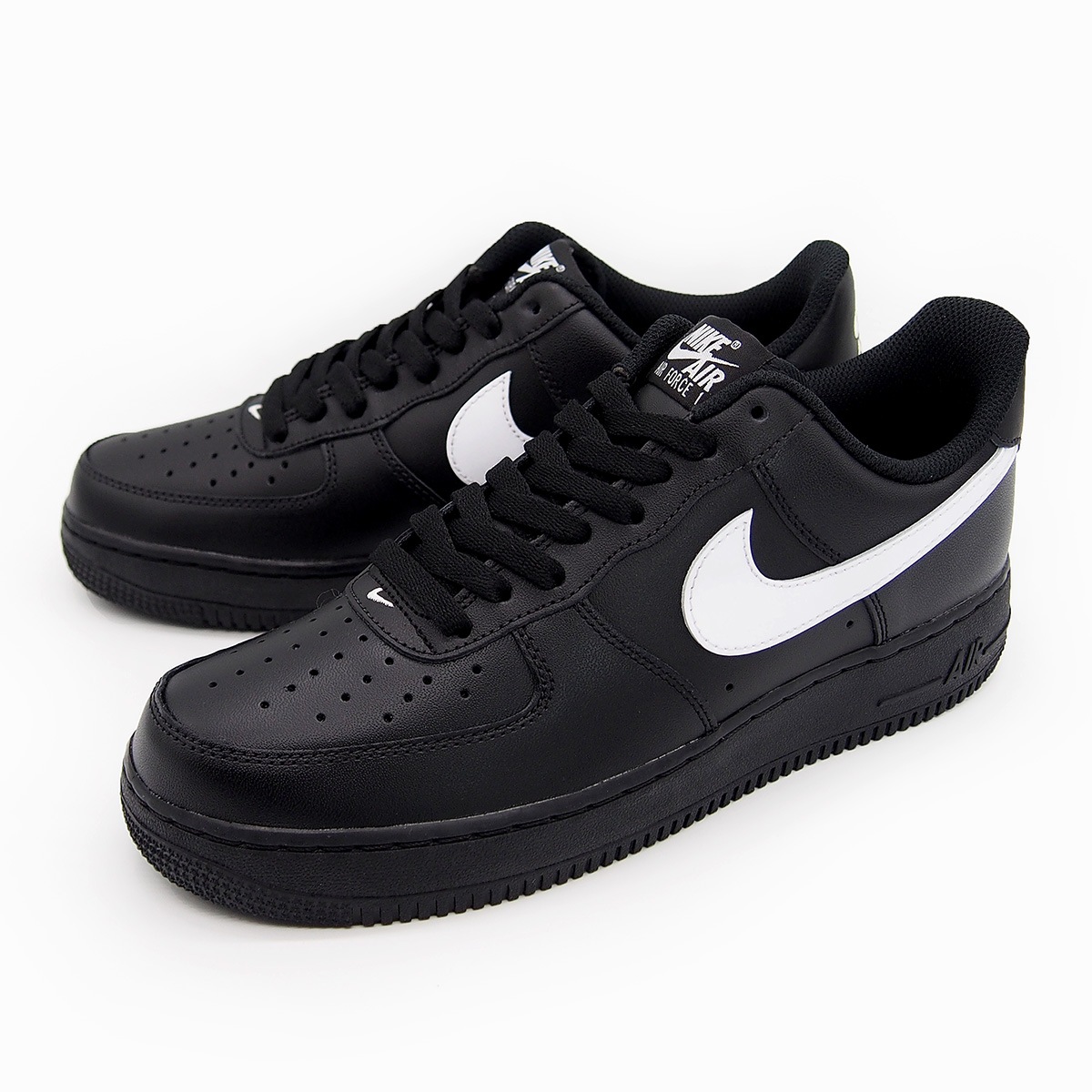 AIR FORCE 1 07 BLACK/WHITE-BLACK メンズスニーカー モノトーン