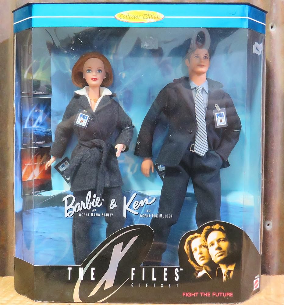 The X-Files Barbie & Ken Giftset by Fight the Future