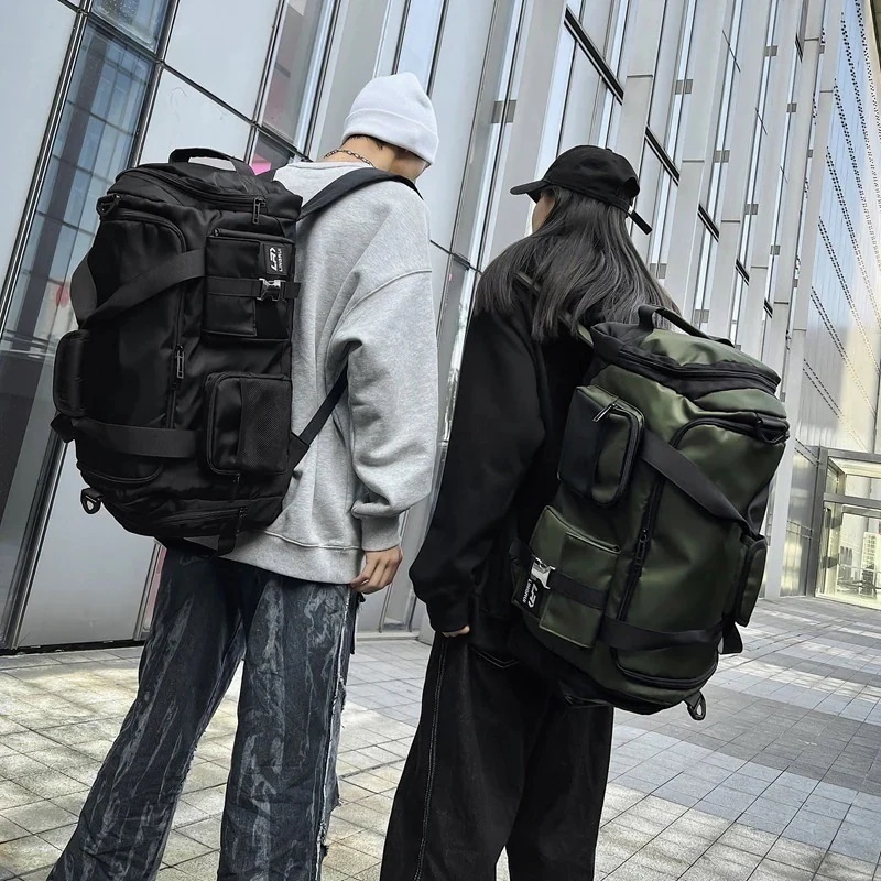 リュック 男性と女性のための短距離キャリーバッグ大容量の独立した靴の位置のスポーツフィットネスバッグ バックパック 韓国ファッション ミニバッグ