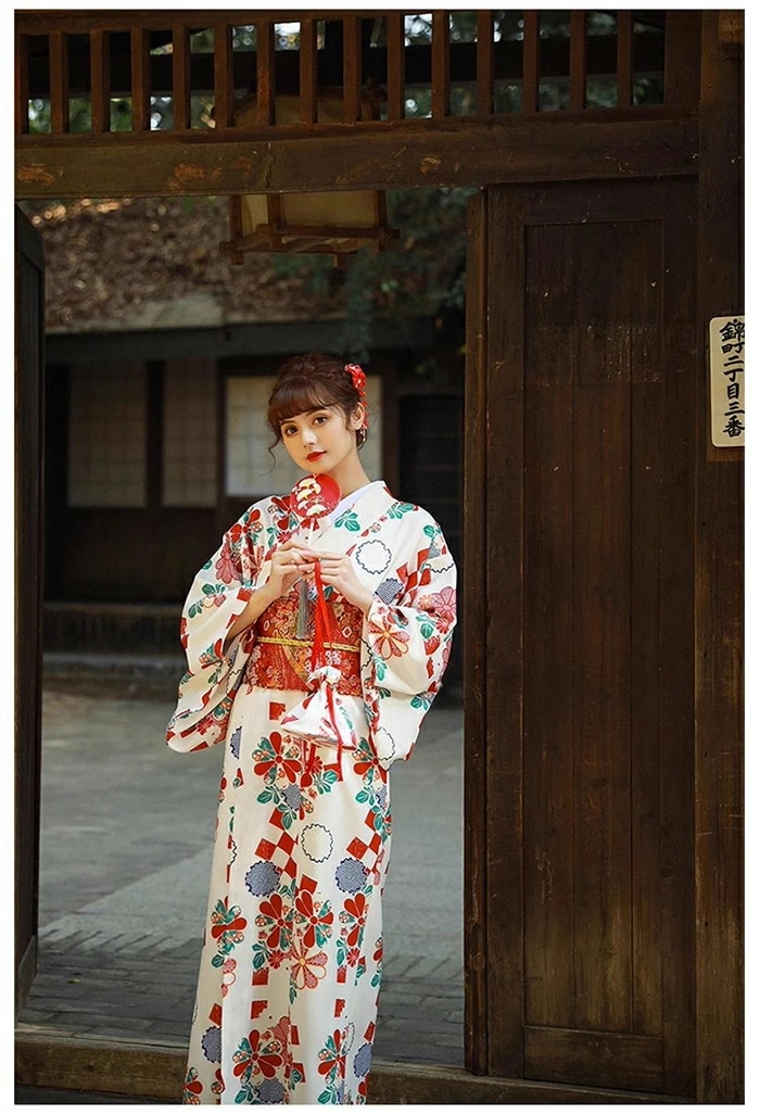 ベージュ 浴衣 セット レディース 浴衣セット 大人 着物 和服 コスプレ コスチューム 女性 高校生 花柄 ルームウェア 夏 女性 ゆかた 派手 可愛い おしゃれ きれいめ イベント 成人式 夏祭り 6,038円