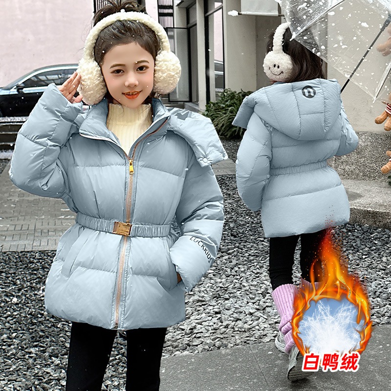 女の子の冬服2024新型ネットレッドコート冬の子供服白いアヒルの綿毛の中で大童が腰を収めた秋冬のダウンジャケット