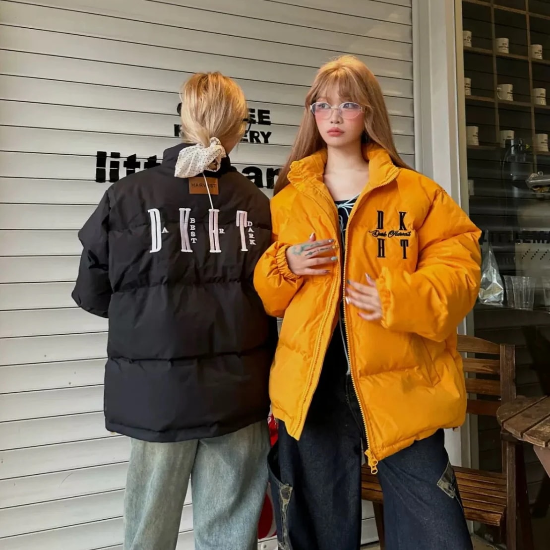 エコ ダウンジャケット レディース 韓国 アウター バックロゴ ジップアップ 中綿 ジャケット 7,138円