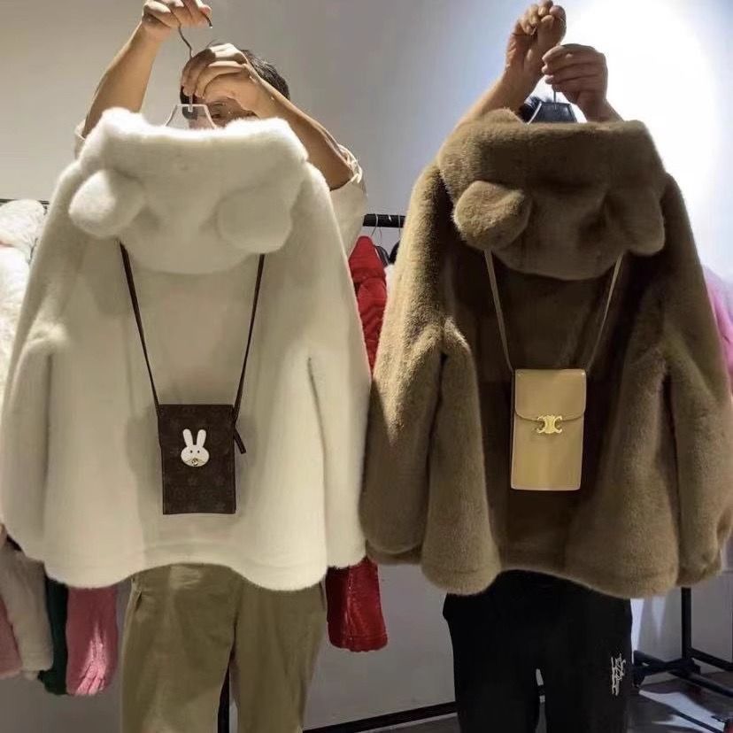 冬のかわいい熊の耳の新しい毛皮のミンクのコートの女性のフード付きの柔らかい女の子の環境のカワウソの