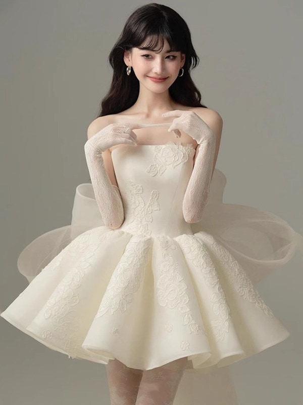 女性用ウェディングドレスブライダルドレス高級ライトウェディングドレス婚約イブニングドレス白い誕生日や成人式用のショートスカート