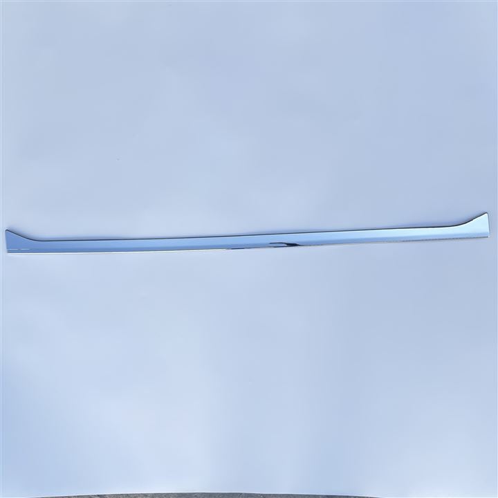 いすゞ 07エルフ ハイキャブ用 メッキ フロントラインプレート 110cm( フロントラインプレート ハイキャブ)