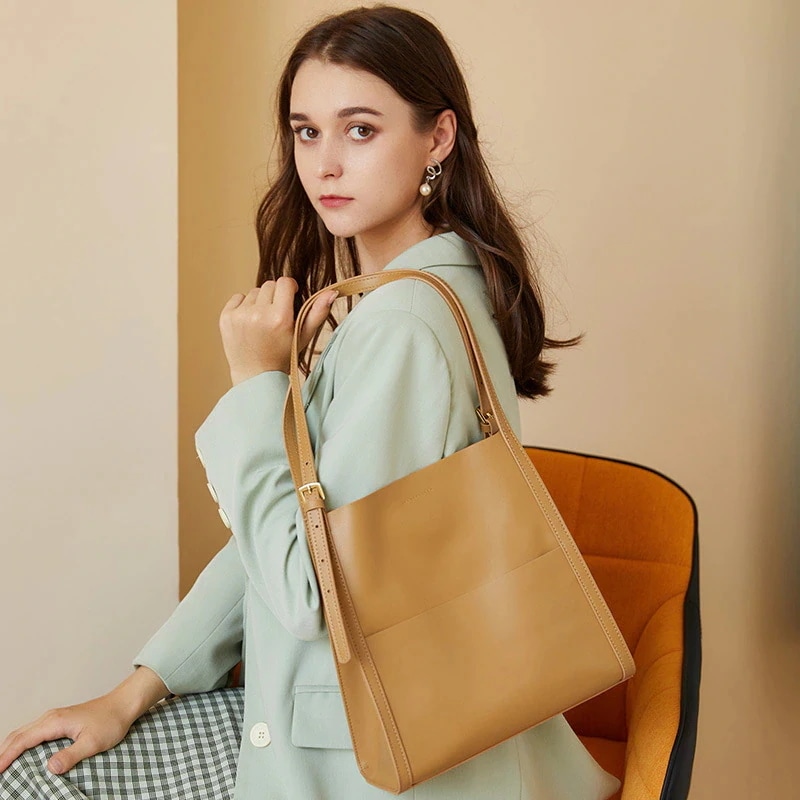 トートバッグ レディース 本革 ファッション 大容量 通勤用バッグ 可愛い おしゃれ きれいめ 肩掛け レザー ビ 大きめ 手提げ ハンドバッグ（r5kww）