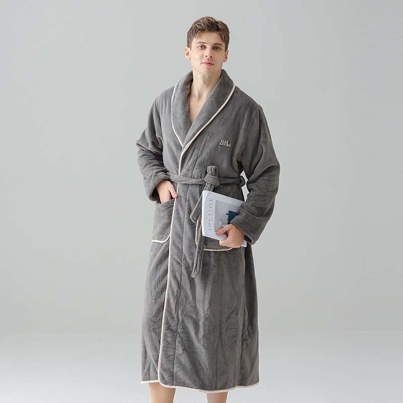 メンズ秋冬フランネルミッドレングスコーラルベルベットパジャマメンズプラスベルベット厚く暖かいバスローブメンズバスローブ