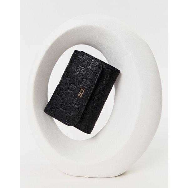 [25FW] [定番商品] ブラックロゴ装飾 牛革 二つ折り財布 WCWA5F601BK