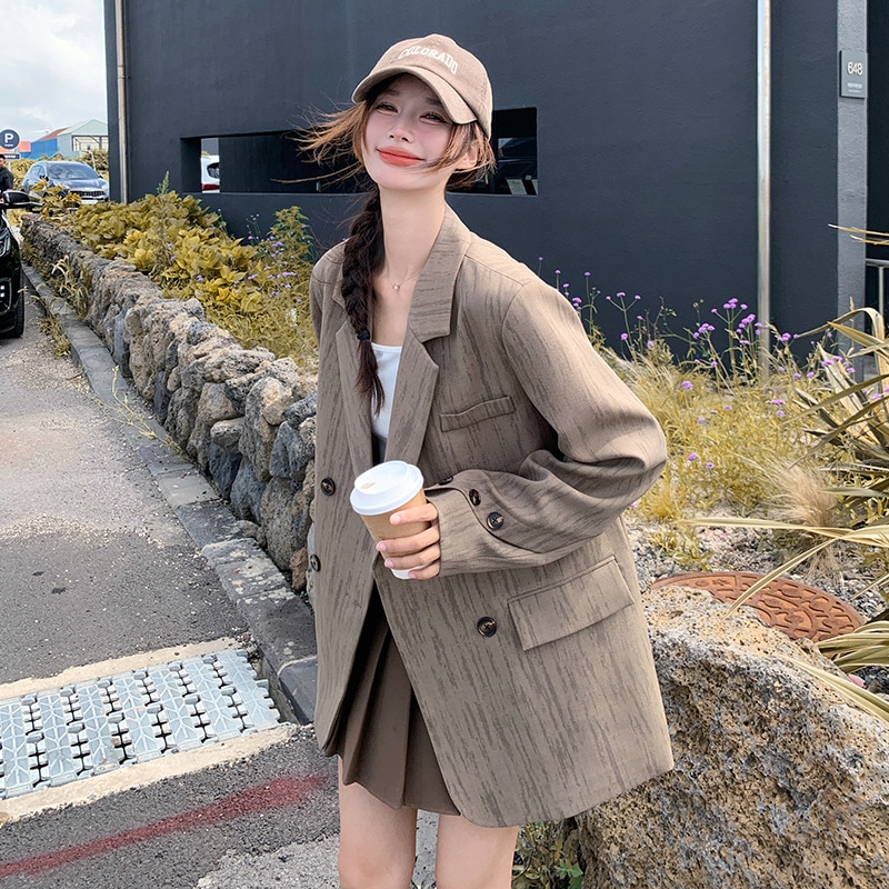 ファッション緩いカジュアルなデザインスーツジャケット女性2024秋韓国レトロ汎用性の高い小さなスーツ潮