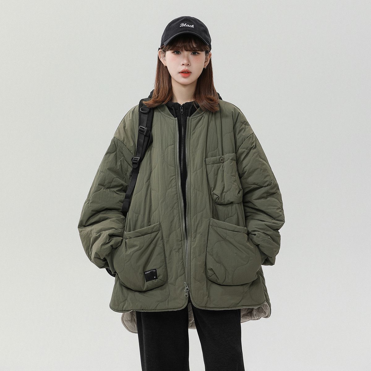 薄手のパイロットジャケット綿服女性冬の新型日系復古厚手綿服ゆるい保温洋風綿入れ