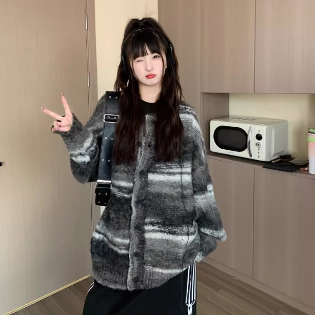 レディース トップス カーディガン 羽織 長袖 ラウンドネック 襟なし オーバーサイズ フェミニン 前開き ボタン ニット かわいい 大人可愛い カジュアル おしゃれ かっこいい アジアン