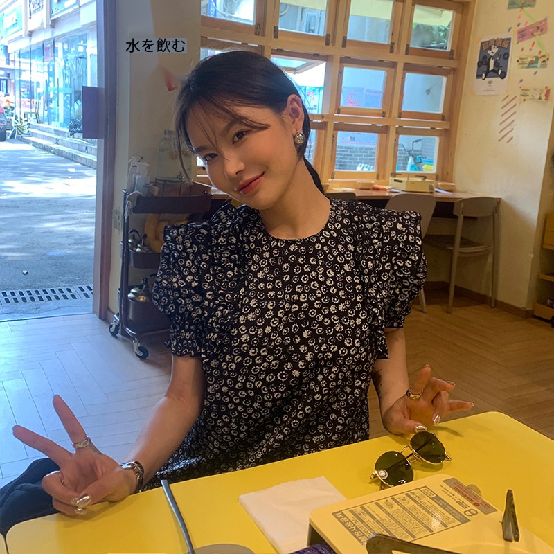 女性のための花柄ドレス 2022 新しい夏のスタイルの小さな新鮮な韓国スタイルのシックなミドル丈シフォンスカート