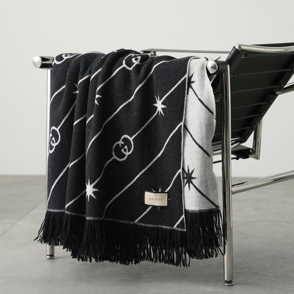 GUCCI グッチ ブランケット 698791 ZAJIX レディース メンズ ダイアゴナル スター GGロゴ ウールブレンド カシミヤ シルク ひざ掛け 大判 ショール 1070