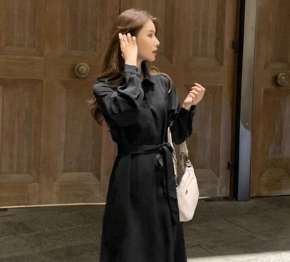 アウター コート ロングコート トレンチコート ロング丈 袖あり 長袖 襟付き ハイウエスト レース ルーズウエスト ベルト 前開き ボタン ポリエステル きれいめ シンプル 上品 お洒落 かっこいい