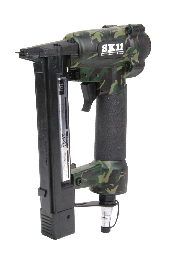 エアタッカー 迷彩 SA-T1025L-X1CA T1025L 空気圧0.4-0.8MPa ステープル100本装填 木材・石膏ボード