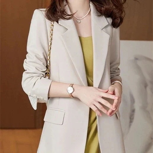 キルティングスーツスーツジャケットレディースきれいめシンプル！ノーカラーコート春ジャケット