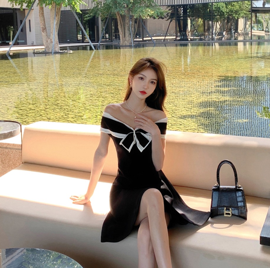 ワンピース デート ワンピドレス ショート ショート丈 スリム タイト 細身 かわいい 大人可愛い きれいめ シンプル カジュアル 大人 上品 おしゃれ お洒落 主役級 存在感 夏 10代 20代