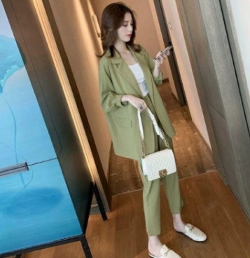 スーツ セットアップ 上下セット クロップド丈 パンツ ジャケット ロング丈 長袖 襟付き ルーズ スリム 細身 ストレート ワイド スマート ポケット ハイウエスト 前開き 薄手 きれいめ シンプル
