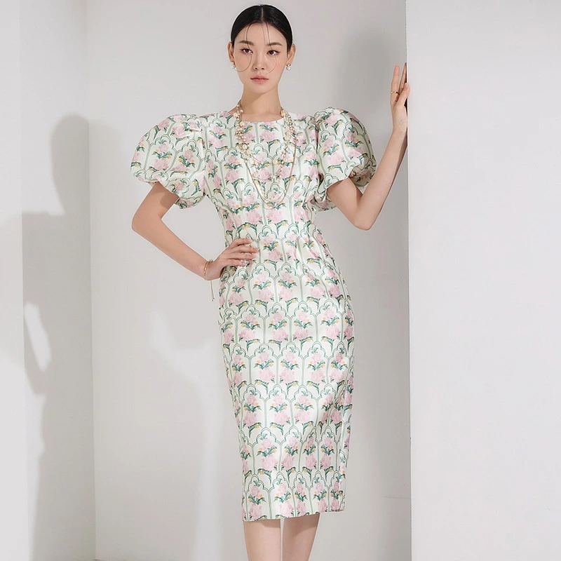 ローズ パフスリーブ タイト 半袖ワンピース バラ柄　エレガント クラシカル お呼ばれ　結婚式 パーティードレス パーティーワンピ 袖付き お呼ばれワンピース ひざ丈 6,052円