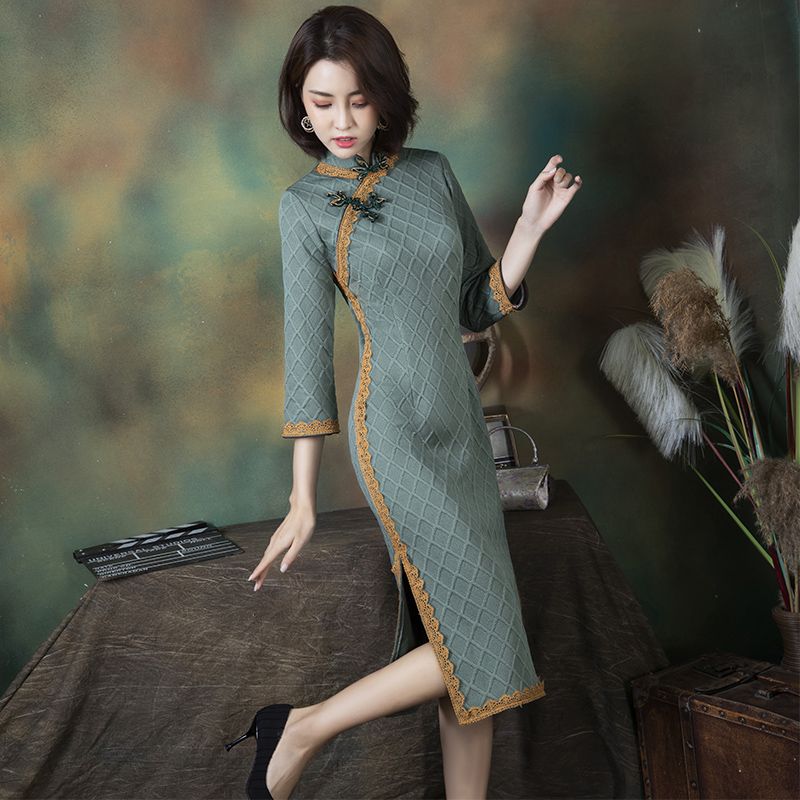 改善されたチャイナドレスの女性の2025年若いスタイルのハイエンド中華民国のスタイルの中型の長さの長袖のドレスの春 母の日 母の日-0007917