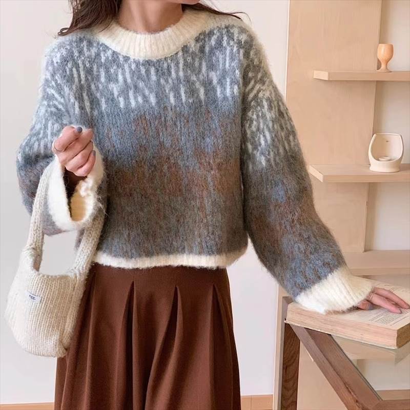 トップス セーター レディース 長袖 ラウンドネック プルオーバー ミディアム丈 立体模様 かわいい 大人可愛い きれいめ シンプル 上品 おしゃれ かっこいい カジュアル こなれ感 個性的 主役級