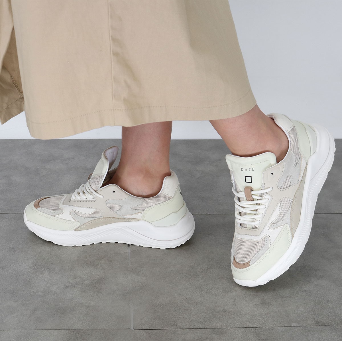 D.A.T.E レディースローカットスニーカー W421-FG-PU-BI FUGA PURE BEIGE フーガ ダッドスニーカー レザー 靴 紐靴 レースアップ ロゴ DATE ブラ