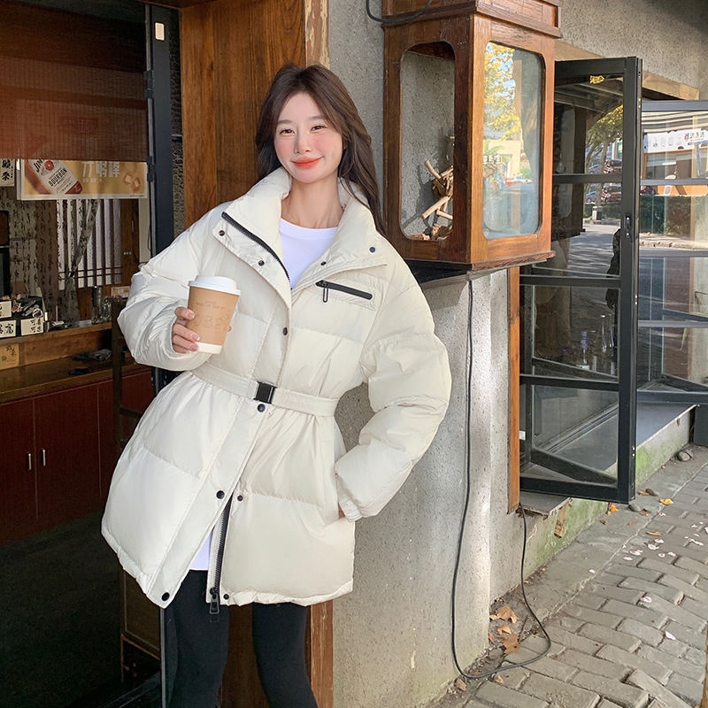 90 ホワイトグースダウンダウンジャケット 2024 新しい韓国スタイルファッショナブルなスタンドカラー暖かいウエスト痩身小さなジャケット